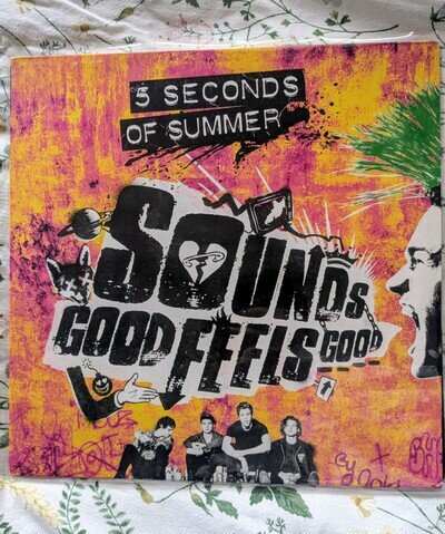 Sounds Good Feels Good by 5 Seconds of Summer (Record, 2015)