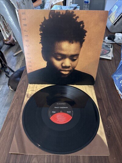 TRACY CHAPMAN - Self Titled LP - 1st Press + Lyric Inner - VG+/VG+