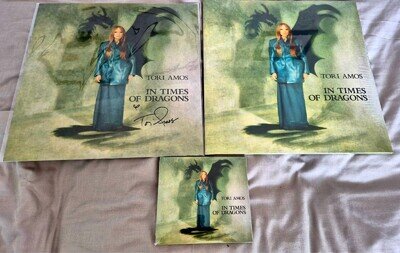 Tori Amos - In Times Of Dragons. SIGNED Art Card. Clear 2LP Vinyl. 2CD Sealed.