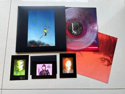 Yeah Yeah Yeahs - Cool It Down - Rough Trade Ltd Ed Splatter Vinyl SIGNED Photos