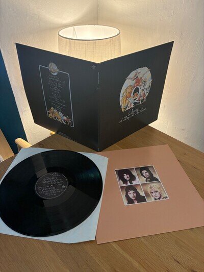 Queen A Day at the Races Gatefold, 180 Gram 4720270 near mint/ex