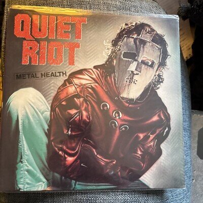 Quiet Riot Metal Health Vinyl LP Album -1983. PRE-OWNED