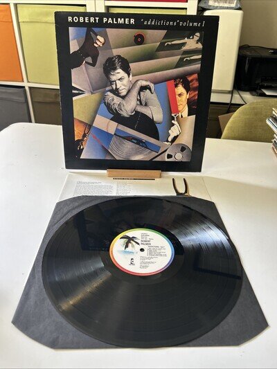ROBERT PALMER ADDICTIONS VOLUME 1 VINYL LP WITH LYRIC SHEET ILPS 9944 VINYL EX