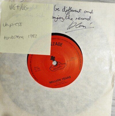 Robin Gibb One Million Years/Weekend Vinyl Record VG+/VG TOM1 1987