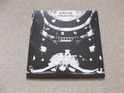 JETHRO TULL - A PASSION PLAY - WITH BOOKLET U.K CHRYSALIS LABEL FIRST PRESSING