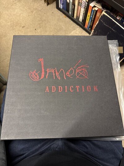 janes addiction been caught stealing