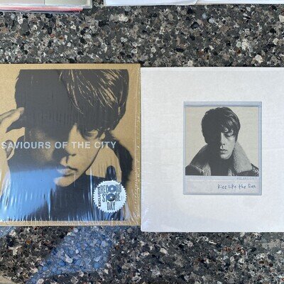 JAKE BUGG - 2 X 7" VINYL SINGLES - MINT - See the images and description.