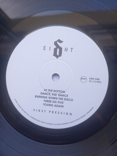 SHINEDOWN - EI8HT 2×LP EXCLUSIVE FIRST PRESSING BLACK VINYL with Signed Art card