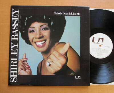 UAS 29621 Shirley Bassey Nobody Does It Like Me 1974 Vinyl LP