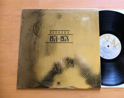 Carpenters The Singles 1974-1978 EX Gatefold Vinyl AMLT 19748