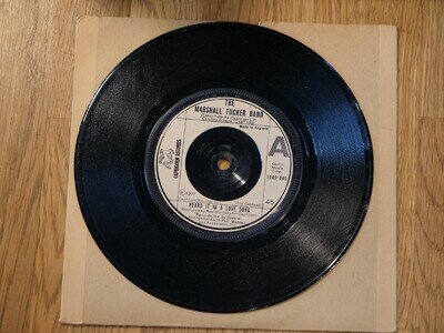 The Marshall Tucker Band – Heard It In A Love Song / Life In A ... - 7" 2089 045