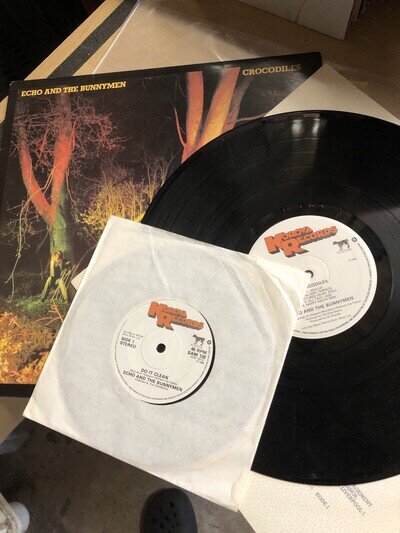 ECHO AND THE BUNNYMEN - CROCODILES - ORIGINAL VINYL + 7” - KOROVA KODE 1 - 1980