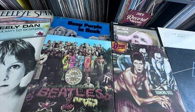 Vinyl LPs Floyd, Genesis,TULL, Deep, Others - Pick n Mix.BARGAINS; GREAT VALUE.