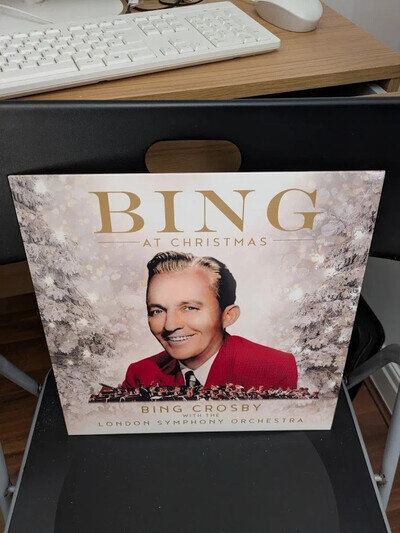 Bing Crosby, Christmas LP, record, vinyl. Mint.