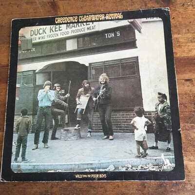 CREEDENCE CLEARWATER REVIVAL - WILLY AND THE POORBOYS. 1970 Vinyl LP. VG+.