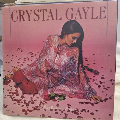 Crystal Gayle : We Must Believe In Magic Album 12" Vinyl Album