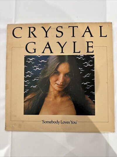CRYSTAL GAYLE - SOMEBODY LOVES YOU - VINYL LP 1975 LIBERTY RECORDS GO 2023 VG+