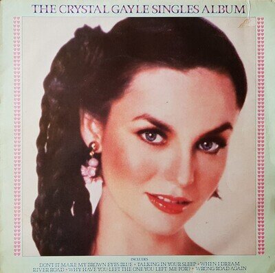 Crystal Gayle - The Crystal Gayle Singles Album (LP, Album, Comp) (Near Mint (NM