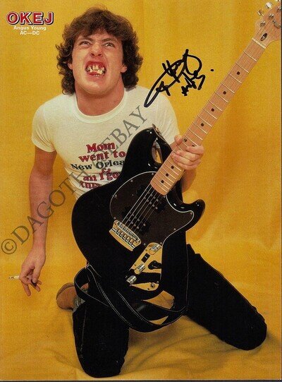 AC/DC Back in Black ANGUS YOUNG Thunderstruck Hells Bells Shook Autograph SIGNED