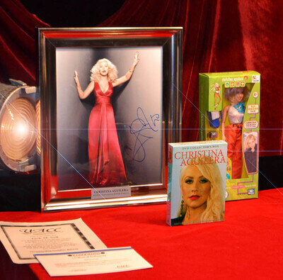 CHRISTINA AGUILERA Rare Signed Autograph, Frame, COA, UACC RD#228, DVD, DOLL MIB
