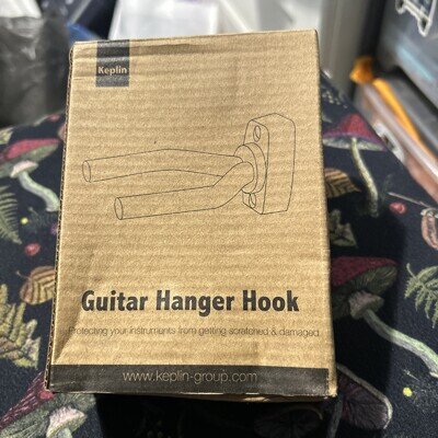 Bulk Buy Job Lot Wholesale New 50 Guitar Hanger Hooks Boxed