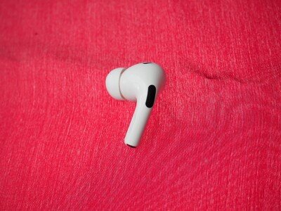 Apple Airpods Pro 2 (A3048) Left Bluetooth EarbudOnly & Working
