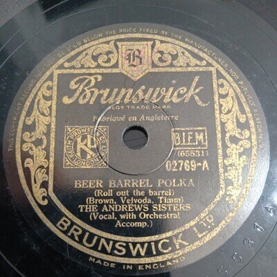 The Andrews Sisters - Beer Barrel Polka / Well,All Right. (Shellac, 10") B1