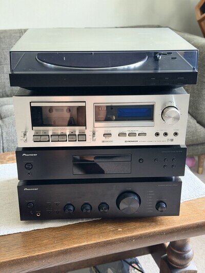Complete HiFi System Pioneer Amp,CD, Cassette Deck And Sony Turntable