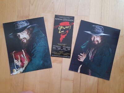 2x ROWAN ATKINSON 'OLIVER!' GLOSSY 10"X8" PROMO PHOTOS + ORIGINAL THEATRE FLYER