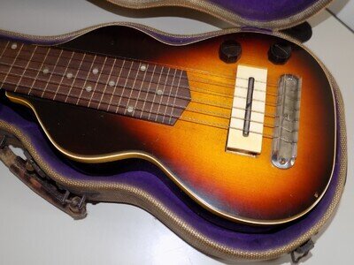 1940 GIBSON EH-100 LAP STEEL SUNBURST F924-18 WITH CASE
