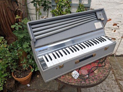 Vintage 1960s J. Busilacchio portable electric organ. Fully working. Very rare.