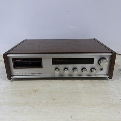 Vintage Wien IC Solid State Stereo 8 Track Player Amplifier Tuner 1970s