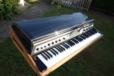 Rhodes Mk8 (MIDI) electric piano