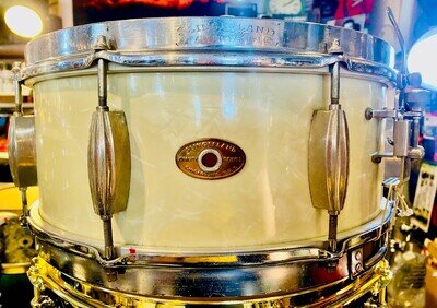 1950s Slingerland 5.5x14 W M Pearl “Buddy Rich” Radio King Snare, Solid Maple!