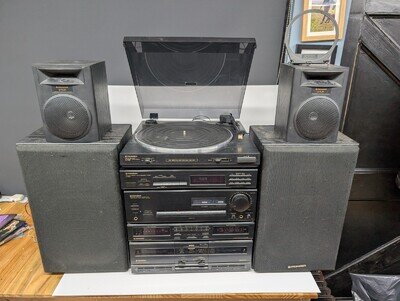 Pioneer DC-Z82HiFi Cassette/Amp /Tuner/vinyl Player/Speakers Boxed