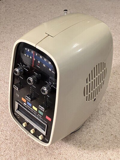 Jones Planetron “The Egg “8 Track Stereo Player.Working Order