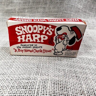 Vintage 1969 Snoopy's Harp Jaw Harp A Boy Named Charlie Brown Trophy Music Box