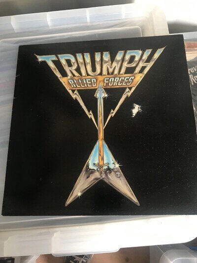 Triumph – Allied Forces –RCALP 6002 -Vinyl-LP- UK 1981- Hard Rock + Insert EX/EX