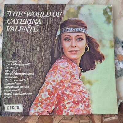 CATERINA VALENTE THE WORLD OF LP 1971 -12" record (SPA 192) VG+/VG+ (9322)