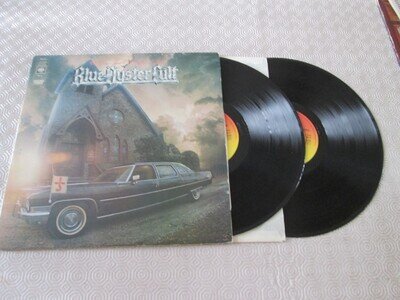 BLUE OYSTER CULT - ON YOUR FEET OR ON YOUR KNEES - DOUBLE LP - VINYLS EXCELLENT