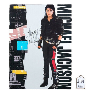 " Michael Jackson " Book Autograph Size H 13.3 x W 9.8 in No Certificate