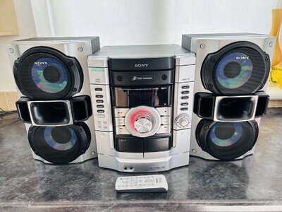 Sony MHC-RG590S HiFi Stereo System 3CD Changer, 2 Speakers Working - READ DESC