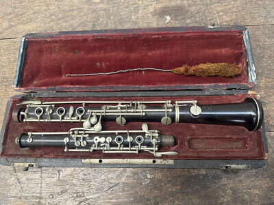 CASED ANTIQUE HAWKES LONDON WOODEN OBOE INSTRUMENT