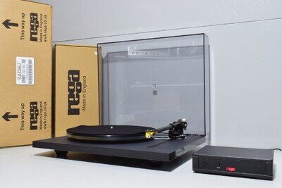 BOXED REGA PLANAR 6 BLACK TURNTABLE WITH NEO MK2 PSU P6 & EXACT CARTRIDGE. NICE.