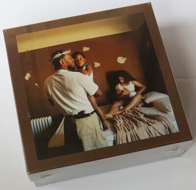 KENDRICK LAMAR - MR MORALE & THE BIG STEPPERS - GOLD VINYL BOX SET w/ HOODIE NEW