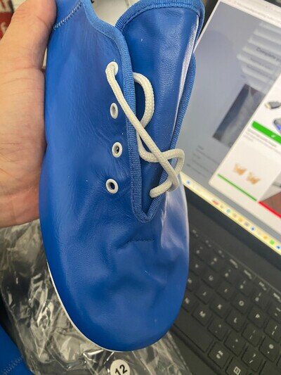 Full sole Jazz Shoes – Size 12 – Blue Leather Gymnast/Ballet - Brand New