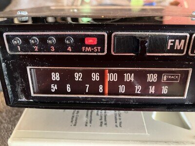 Audiovox AM/FM 8 Track Stereo Sounds & works great! New Drive Belt Tested