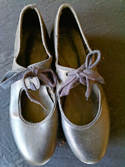 Women’s Black Lace-Up Tap Dance Shoes Metal Tap Plates Low Heel UK 5.5