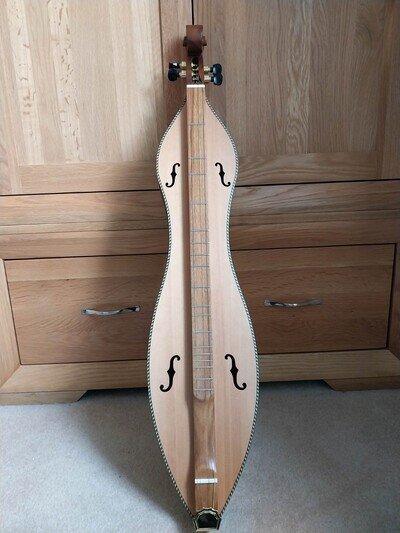 Mountain Dulcimer 4-String F-Hole Rosewood with Purfling