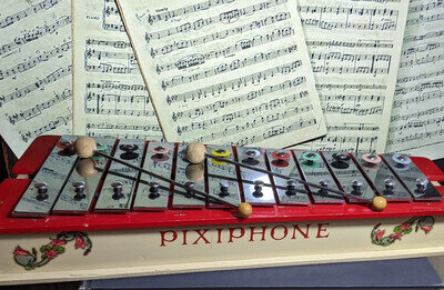 Vintage Pixiphone Glockenspiel Chas. E. Methven. Two Beaters, Music Book & Box
